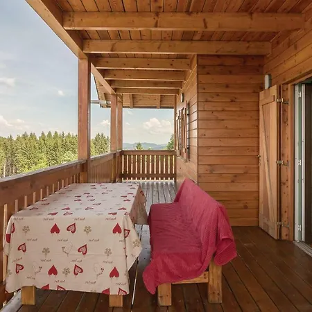 Three-bedroom Holiday In * Store
