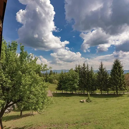 Three-bedroom Holiday In