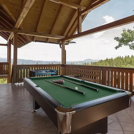 Three-bedroom Holiday In Ferienhaus Store